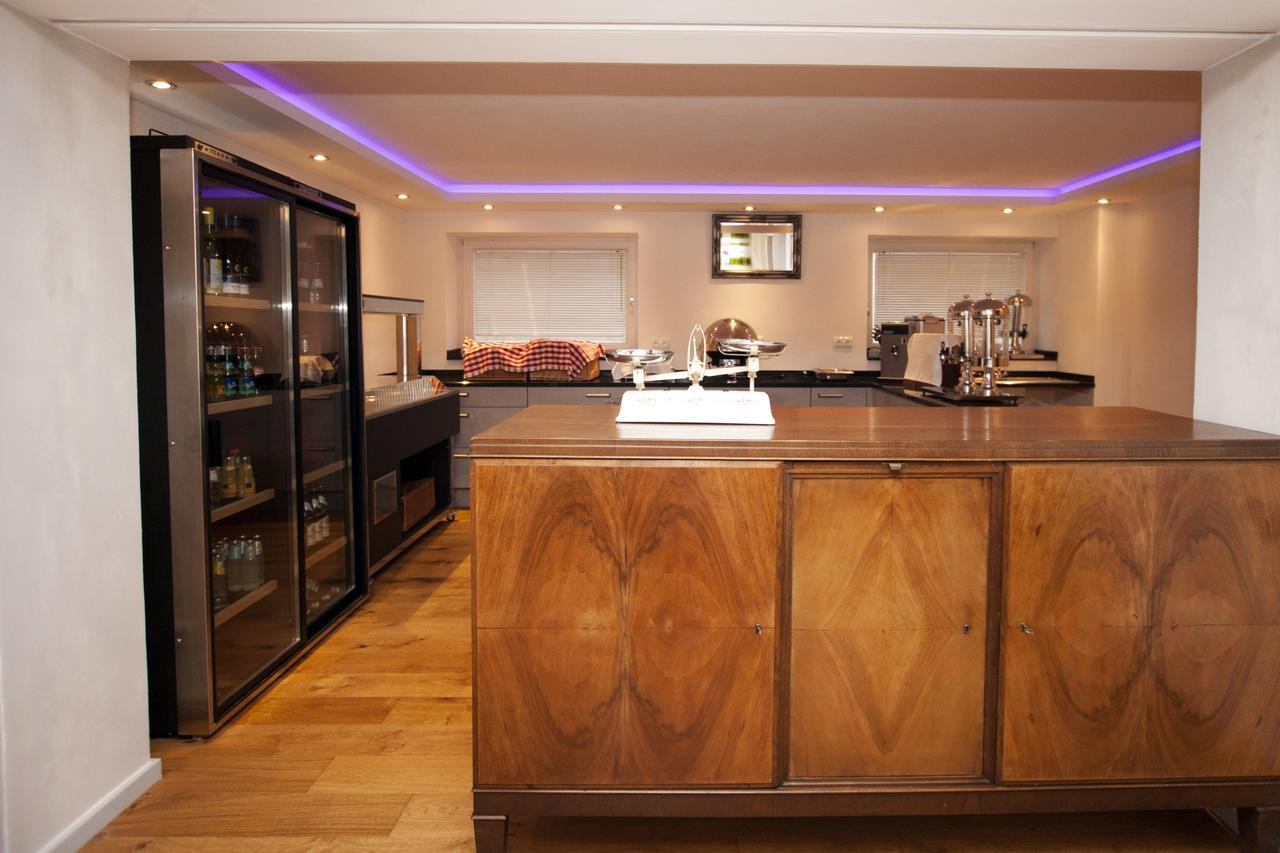 Hotel Vintage Am Bundesbank-Bunker Cochem Luaran gambar